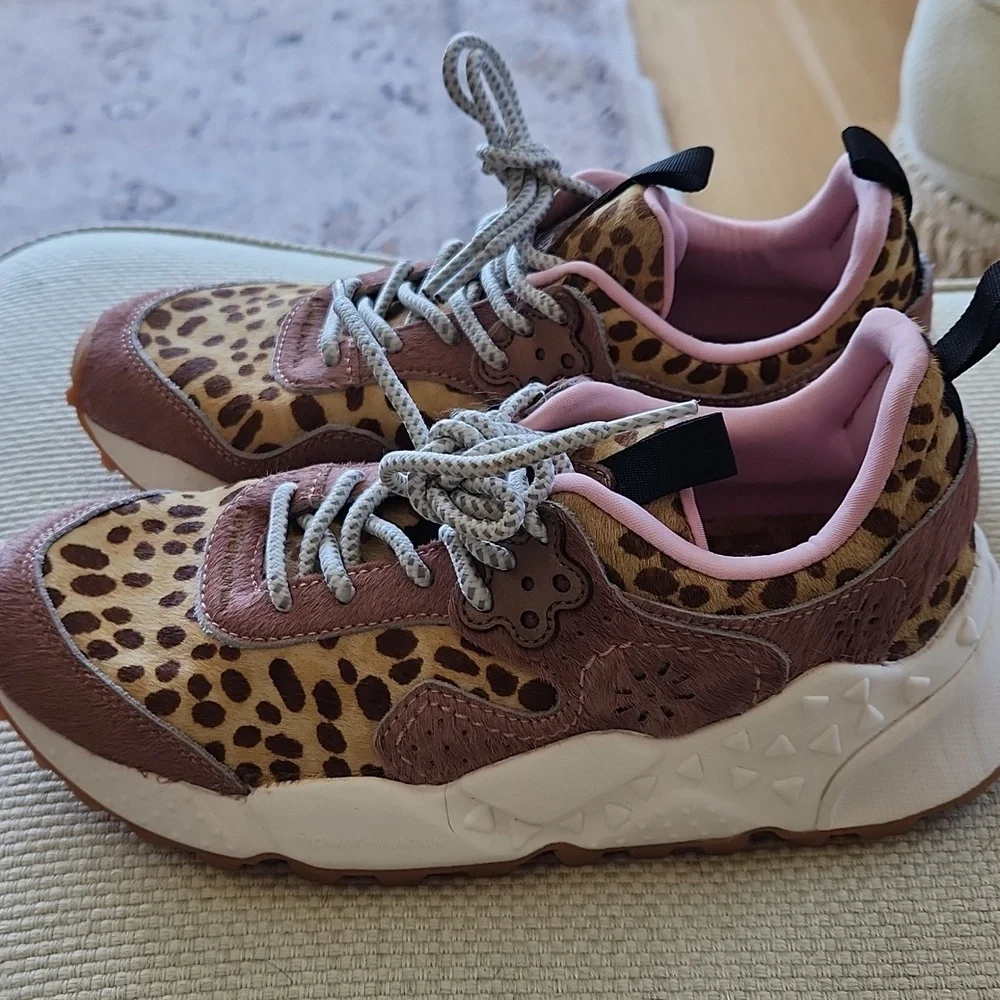 NEW Sneakers Flower Mountain Size 7.5 - Picture 10 of 12